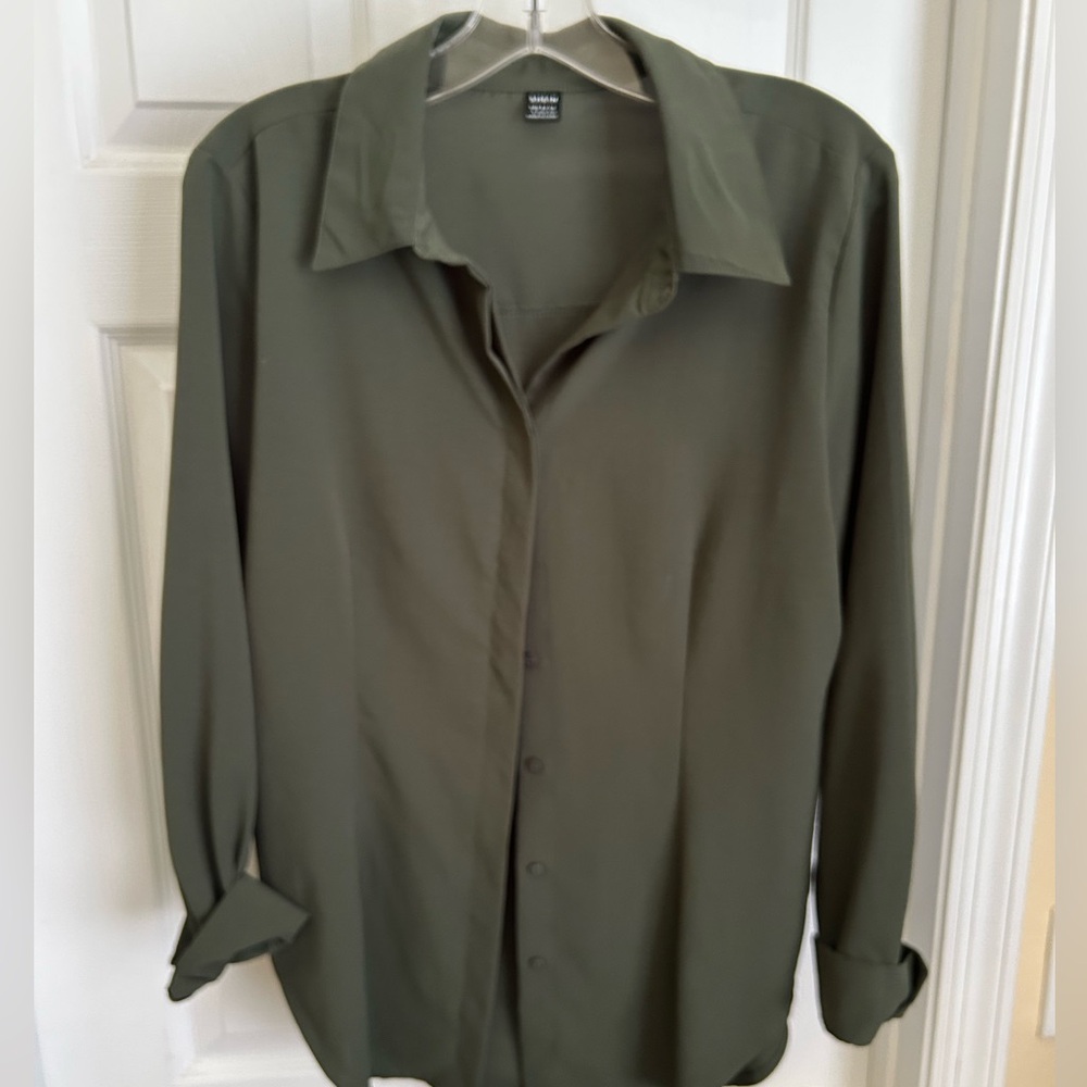 SHEIN olive top, szL
